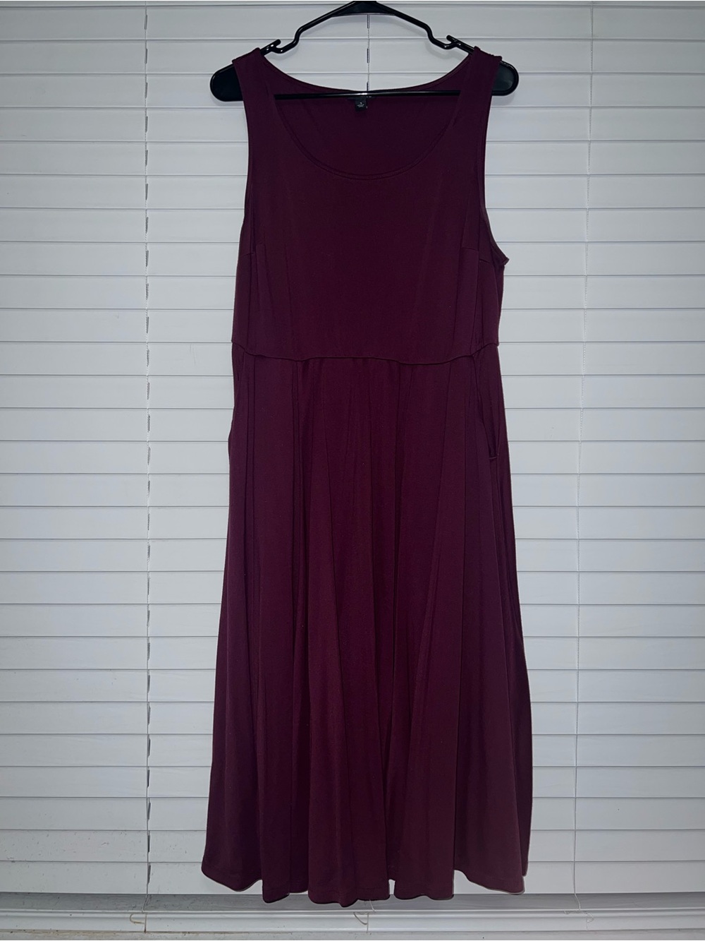 Torrid Sleeveless Midi Dress in Burgundy